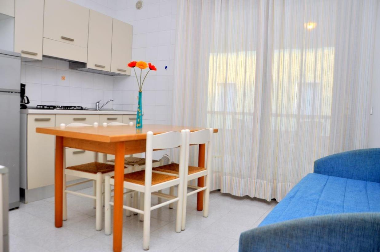 Condominio Tucano Bibione Exterior foto