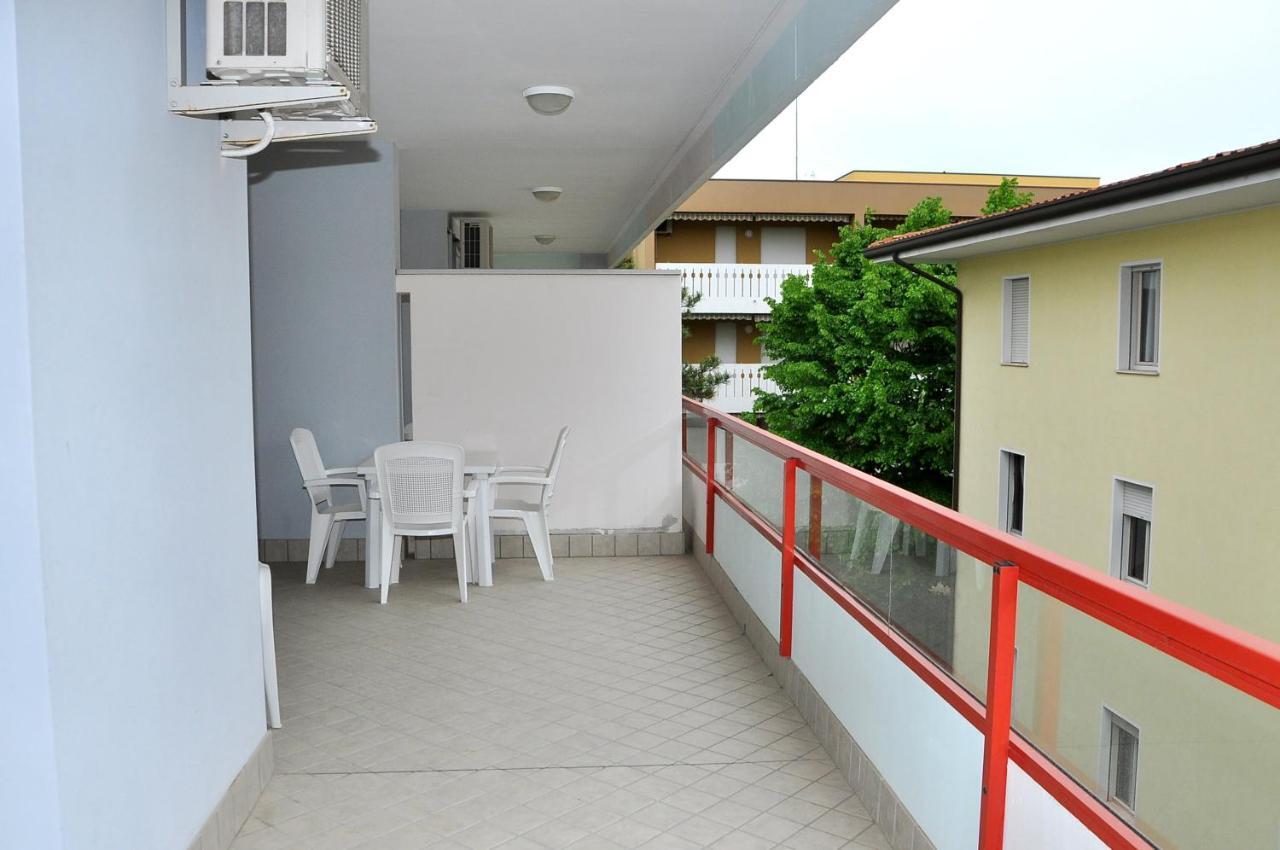 Condominio Tucano Bibione Exterior foto